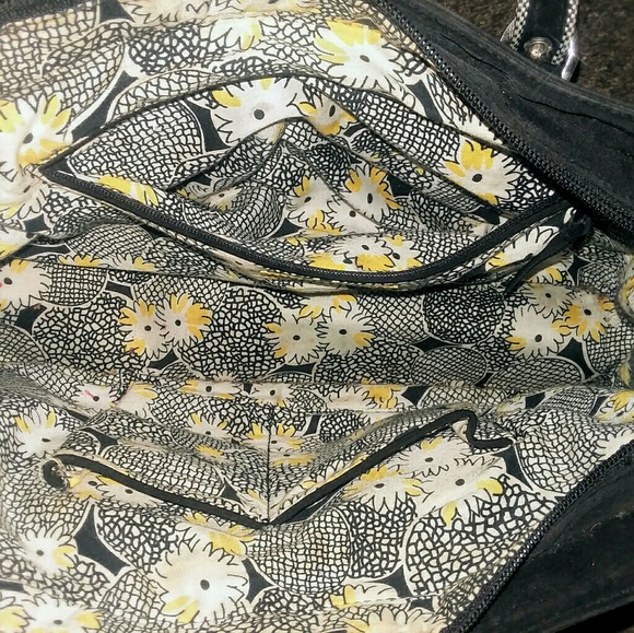 Black Vera Bradley Purse - Picture 4 of 6